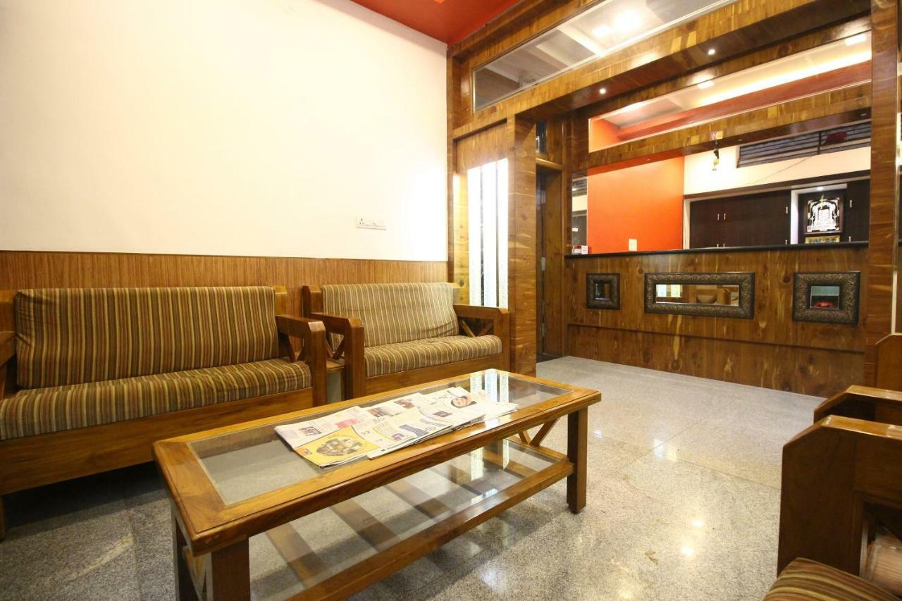 Oyo Flagship 30734 Jeevan Lodge Shimoga Exterior photo