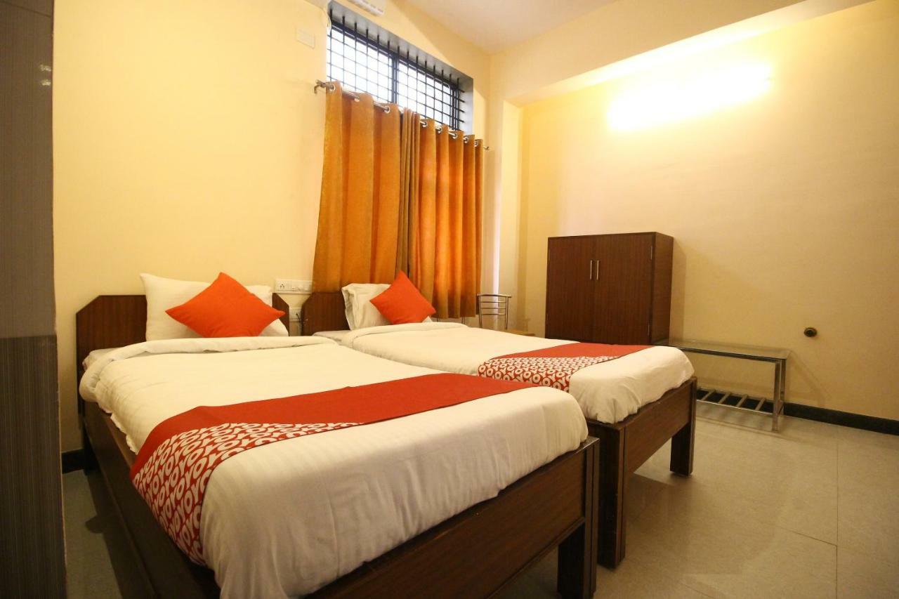 Oyo Flagship 30734 Jeevan Lodge Shimoga Exterior photo